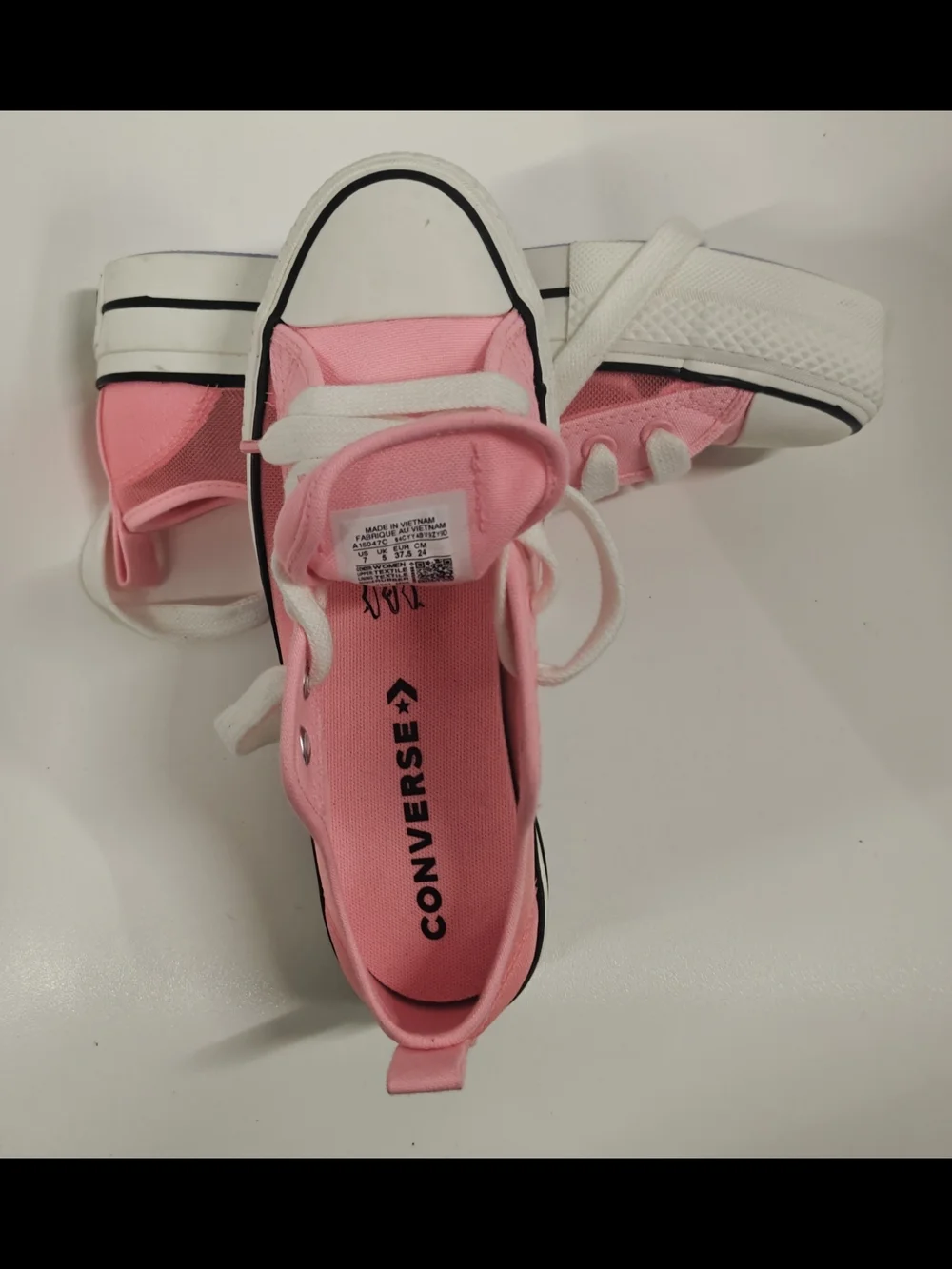 Converse pink low